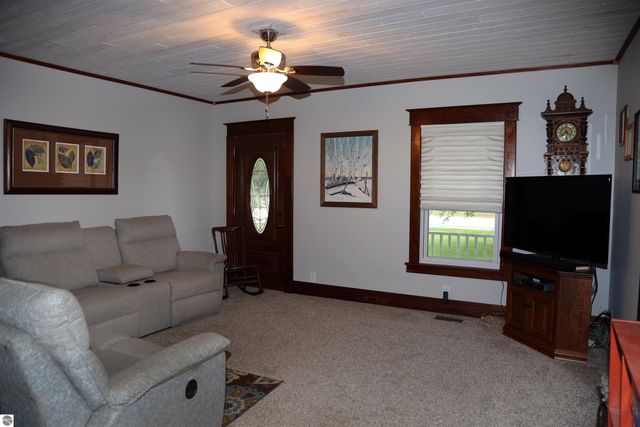 11110 Co Road 633, Buckley, MI 49620