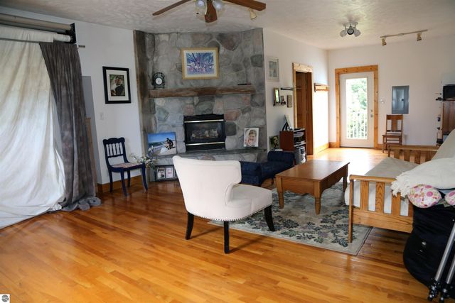 11110 Co Road 633, Buckley, MI 49620