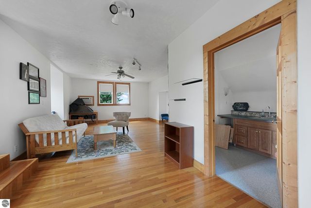 11110 Co Road 633, Buckley, MI 49620