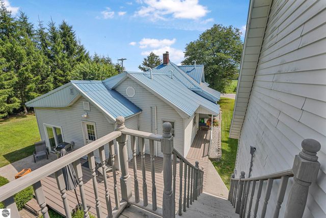 11110 Co Road 633, Buckley, MI 49620