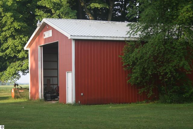 11110 Co Road 633, Buckley, MI 49620