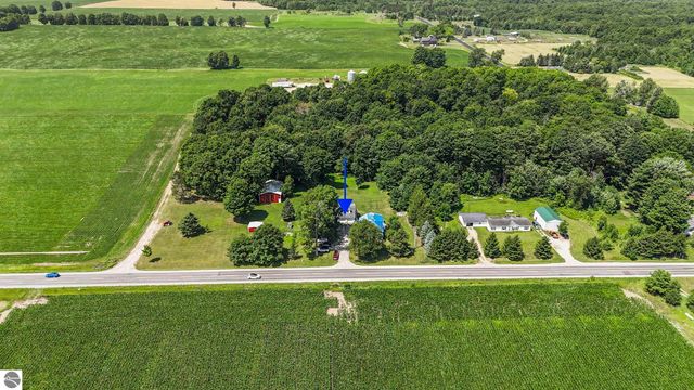 11110 Co Road 633, Buckley, MI 49620