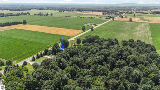 11110 Co Road 633, Buckley, MI 49620