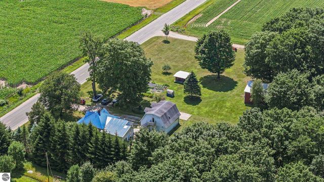 11110 Co Road 633, Buckley, MI 49620