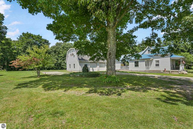 11110 Co Road 633, Buckley, MI 49620