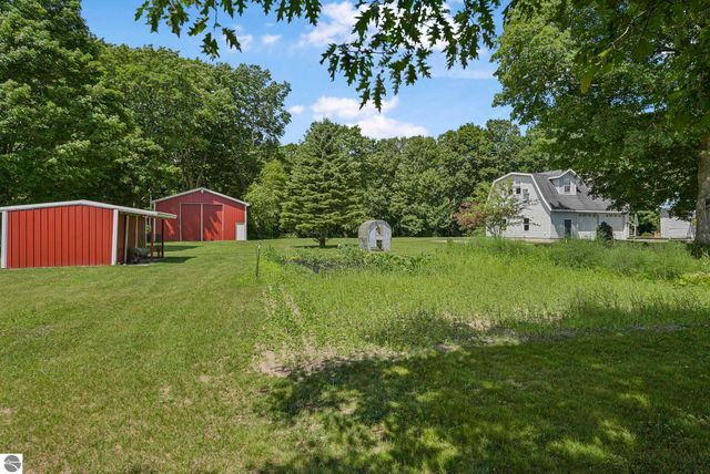 11110 Co Road 633, Buckley, MI 49620