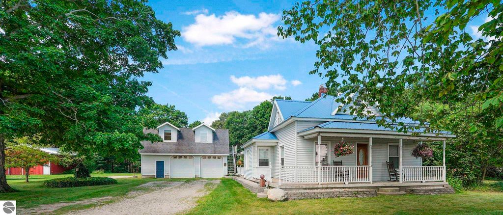 11110 Co Road 633, Buckley, MI 49620