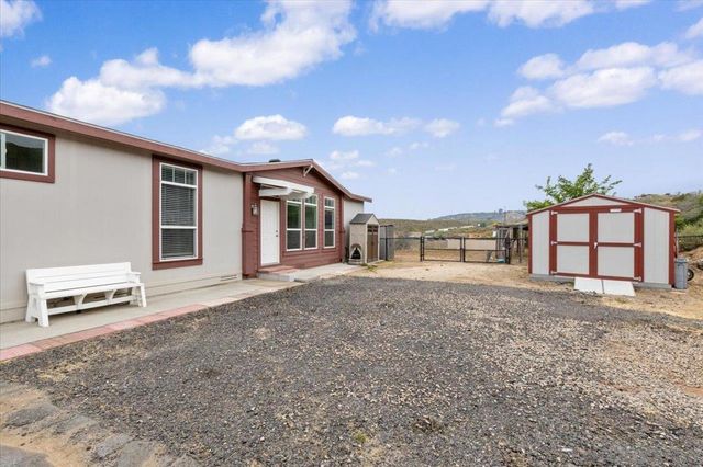 11776 Park Lilac Ln, Valley Center, CA 92082