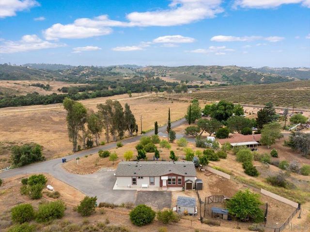 11776 Park Lilac Ln, Valley Center, CA 92082