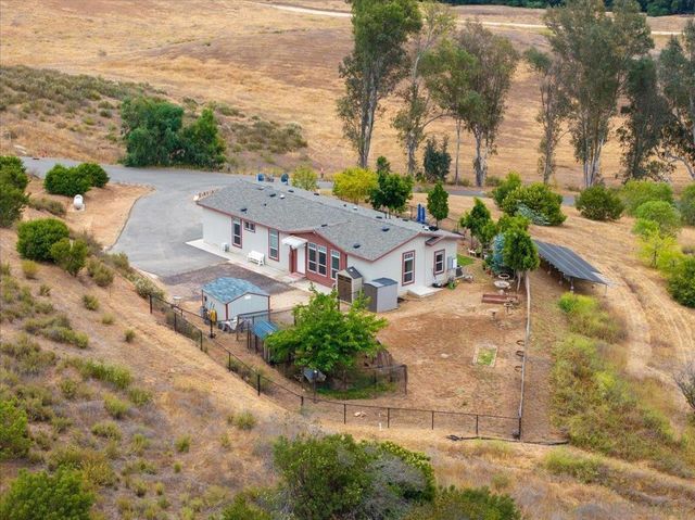 11776 Park Lilac Ln, Valley Center, CA 92082