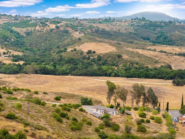 11776 Park Lilac Ln, Valley Center, CA 92082