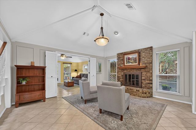 8019 Eagle Trail, Dallas, TX 75238