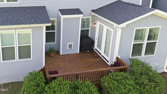 129 Treeline Court, Holly Springs, NC 27540