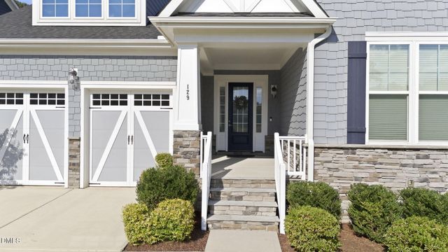 129 Treeline Court, Holly Springs, NC 27540