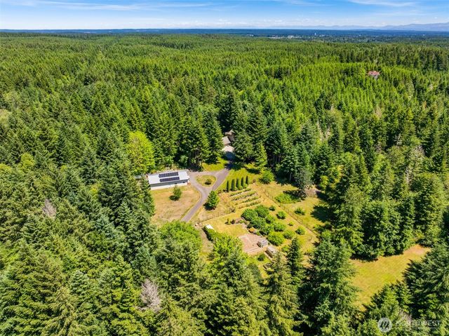 11500 Weisenberger Road SE, Rainier, WA 98576