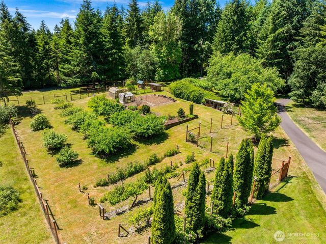 11500 Weisenberger Road SE, Rainier, WA 98576