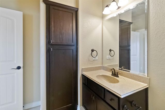 3621 Cinkapin DR, San Marcos, TX 78666