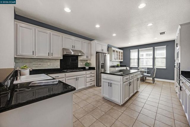 1224 Bridlewood Ct, Clayton, CA 94517