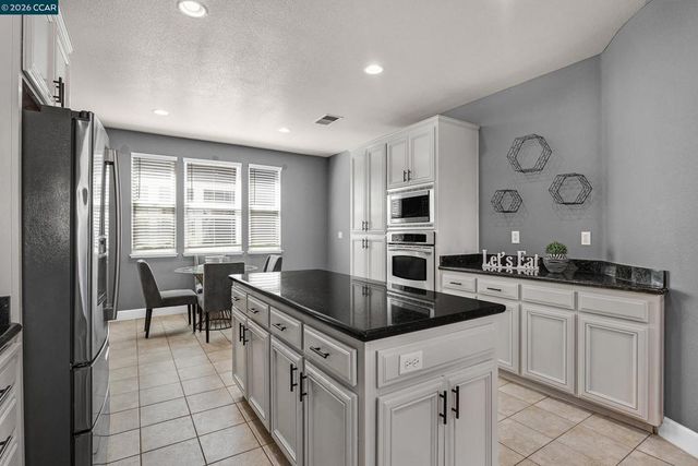 1224 Bridlewood Ct, Clayton, CA 94517