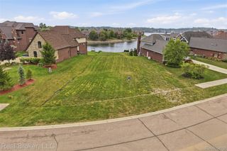 10407 Stoney Point Drive, Green Oak Township, MI 48178