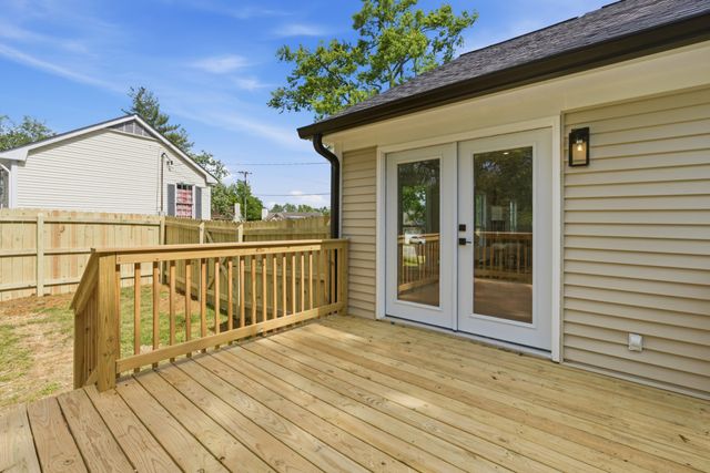 737 Heritage Dr, Madison, TN 37115