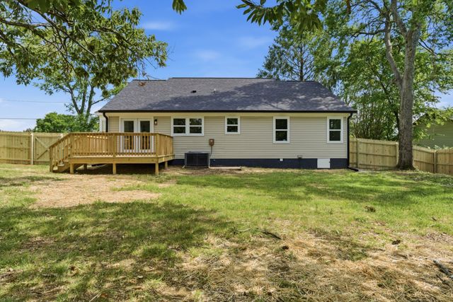 737 Heritage Dr, Madison, TN 37115