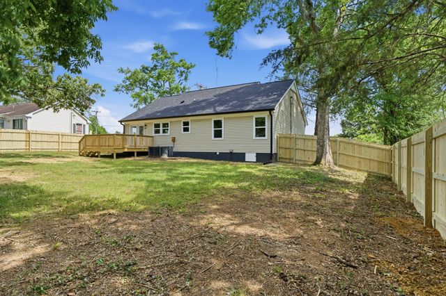 737 Heritage Dr, Madison, TN 37115