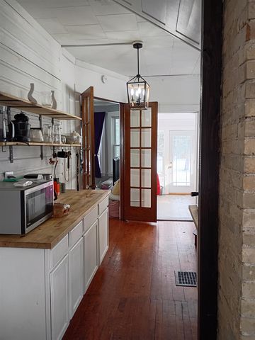 1884 West Street, Reese, MI 48757