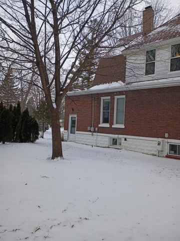 1884 West Street, Reese, MI 48757