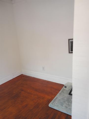 1884 West Street, Reese, MI 48757