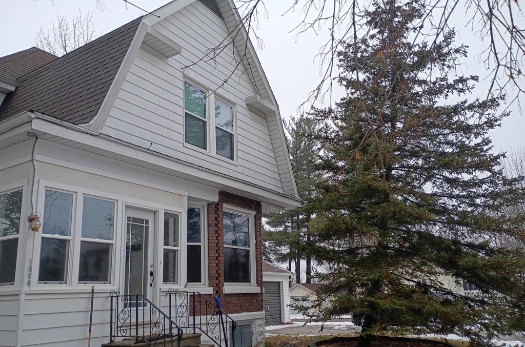 1884 West Street, Reese, MI 48757