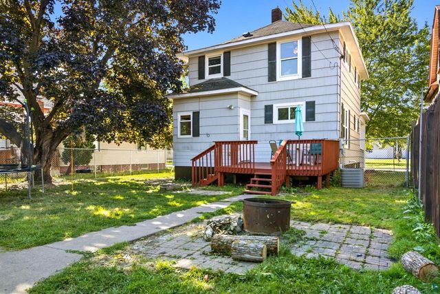 917 N 21st St, Superior, WI 54880