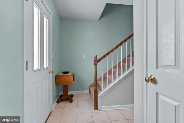 31 LONGSTREET DR, Carlisle, PA 17013