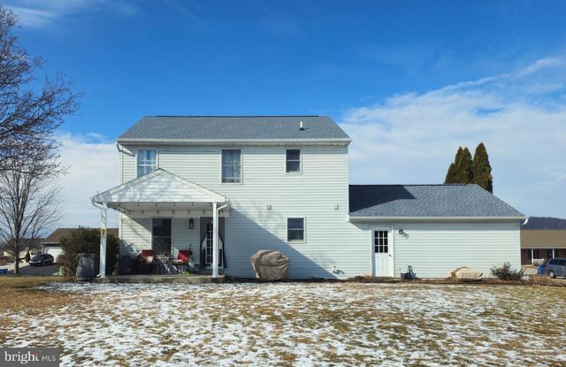 31 LONGSTREET DR, Carlisle, PA 17013