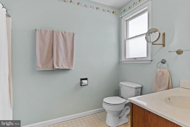 31 LONGSTREET DR, Carlisle, PA 17013