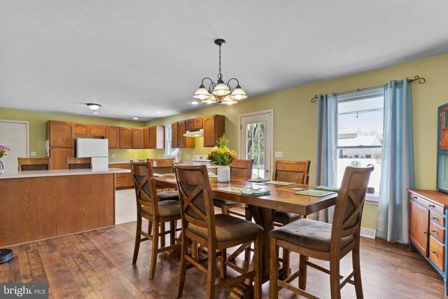 31 LONGSTREET DR, Carlisle, PA 17013