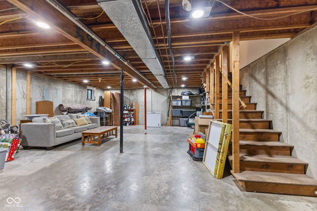 848 Cypress N, Greenwood, IN 46143