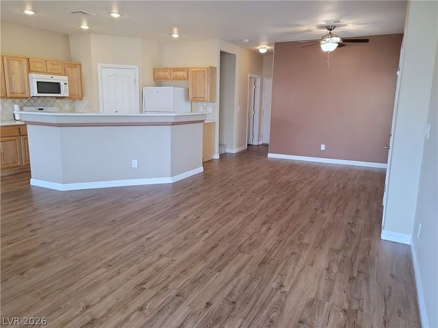 8808 Tom Noon Avenue 103, Las Vegas, NV 89178