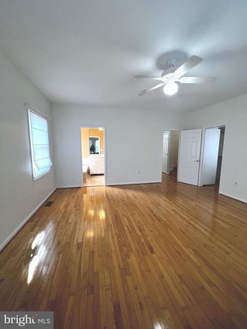13283 MAIN AVE, Cobb Island, MD 20625