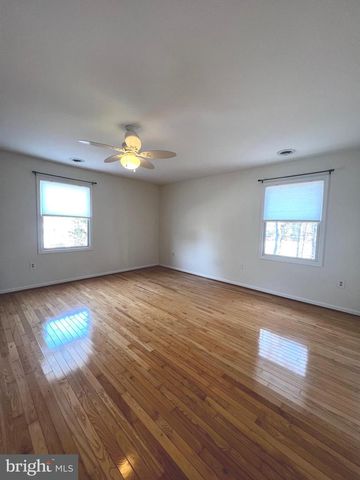 13283 MAIN AVE, Cobb Island, MD 20625