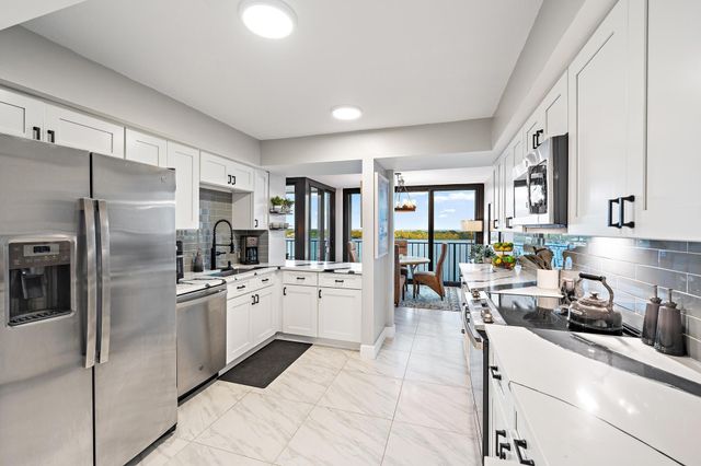 124 Lakeshore Drive 9290, North Palm Beach, FL 33408