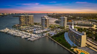 124 Lakeshore Drive 9290, North Palm Beach, FL 33408