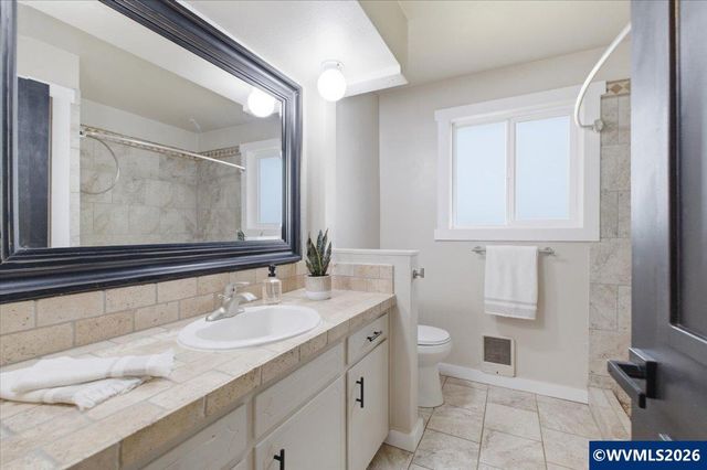 5171 Lardon Rd NE, Salem, OR 97305