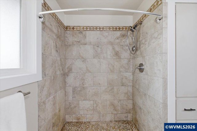 5171 Lardon Rd NE, Salem, OR 97305