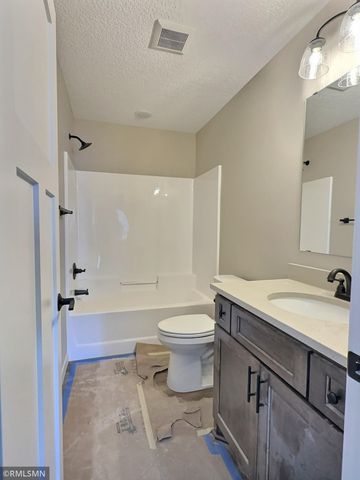 810 Morrison Avenue, Annandale, MN 55302