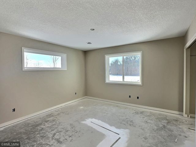 810 Morrison Avenue, Annandale, MN 55302