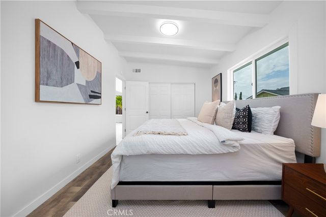 2423 Rockdell, La Crescenta, CA 91214