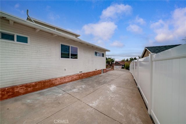 2423 Rockdell, La Crescenta, CA 91214