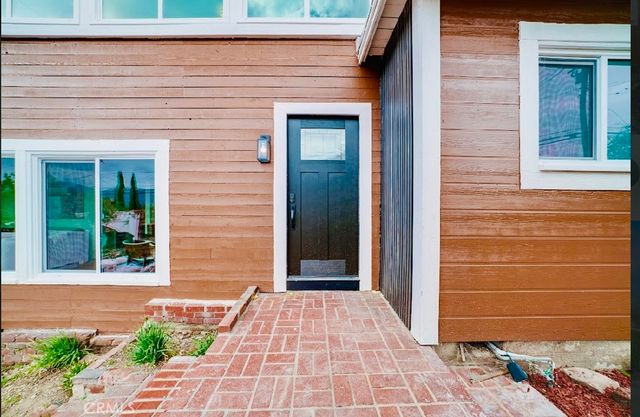 2423 Rockdell, La Crescenta, CA 91214