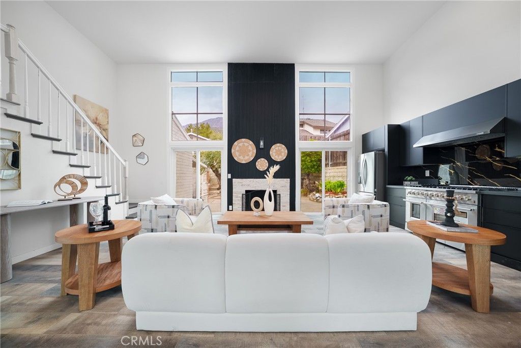 2423 Rockdell, La Crescenta, CA 91214